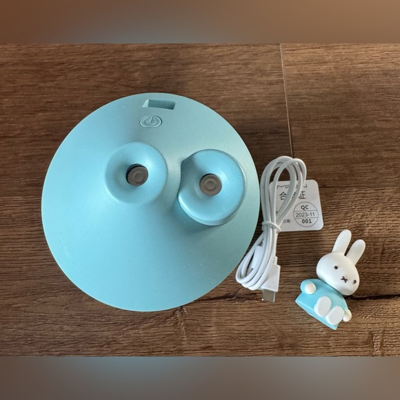 MIFFY-Imported (NWT) Mini Light Blue Humidifier - Picture 6 of 15